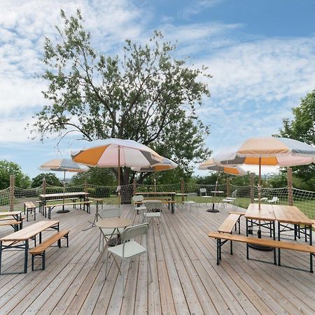 Camping Le Mont Libre - Cottage & Espace Nature - Gannat Dış mekan fotoğraf