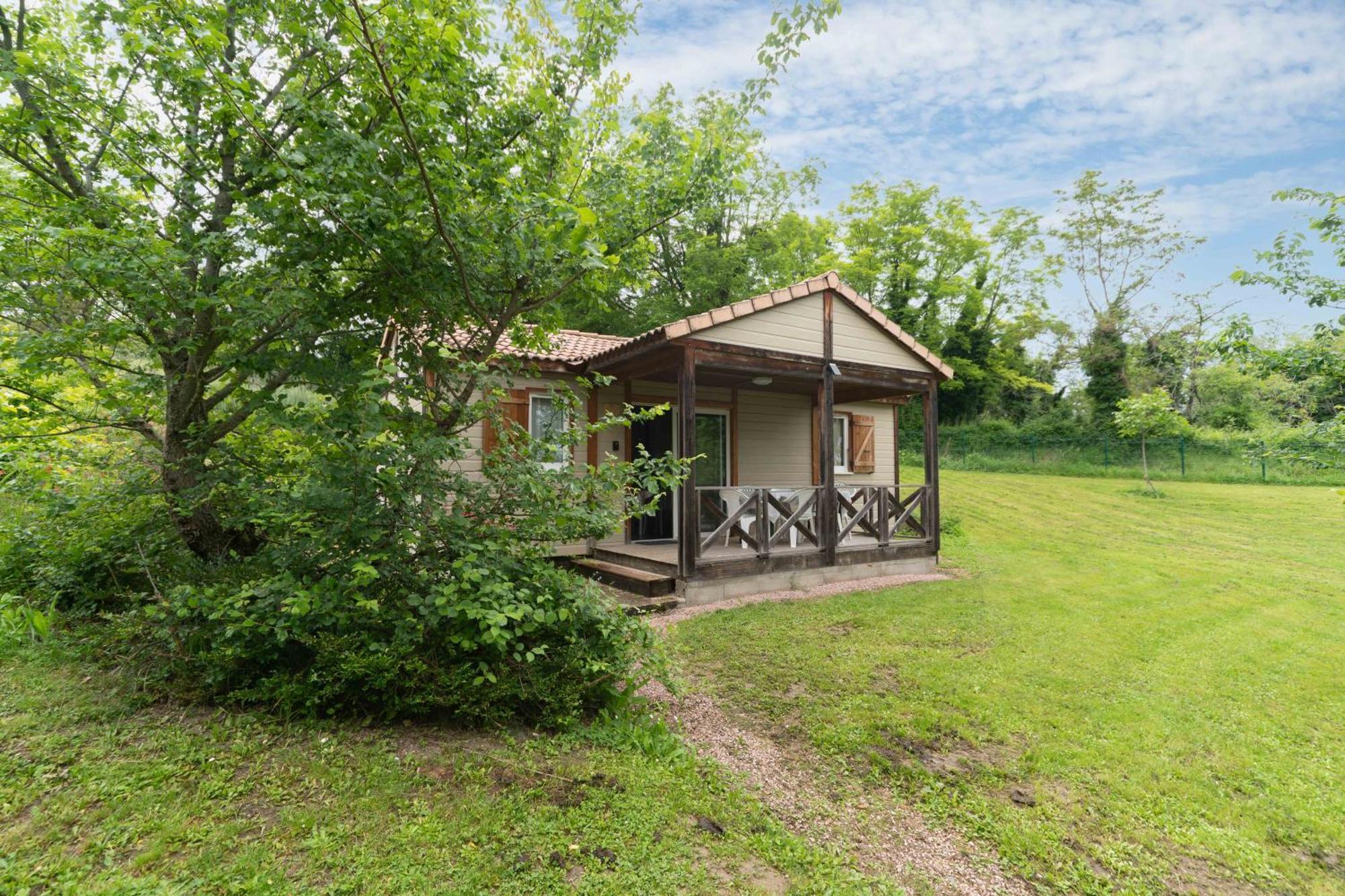 Camping Le Mont Libre - Cottage & Espace Nature - Gannat Dış mekan fotoğraf