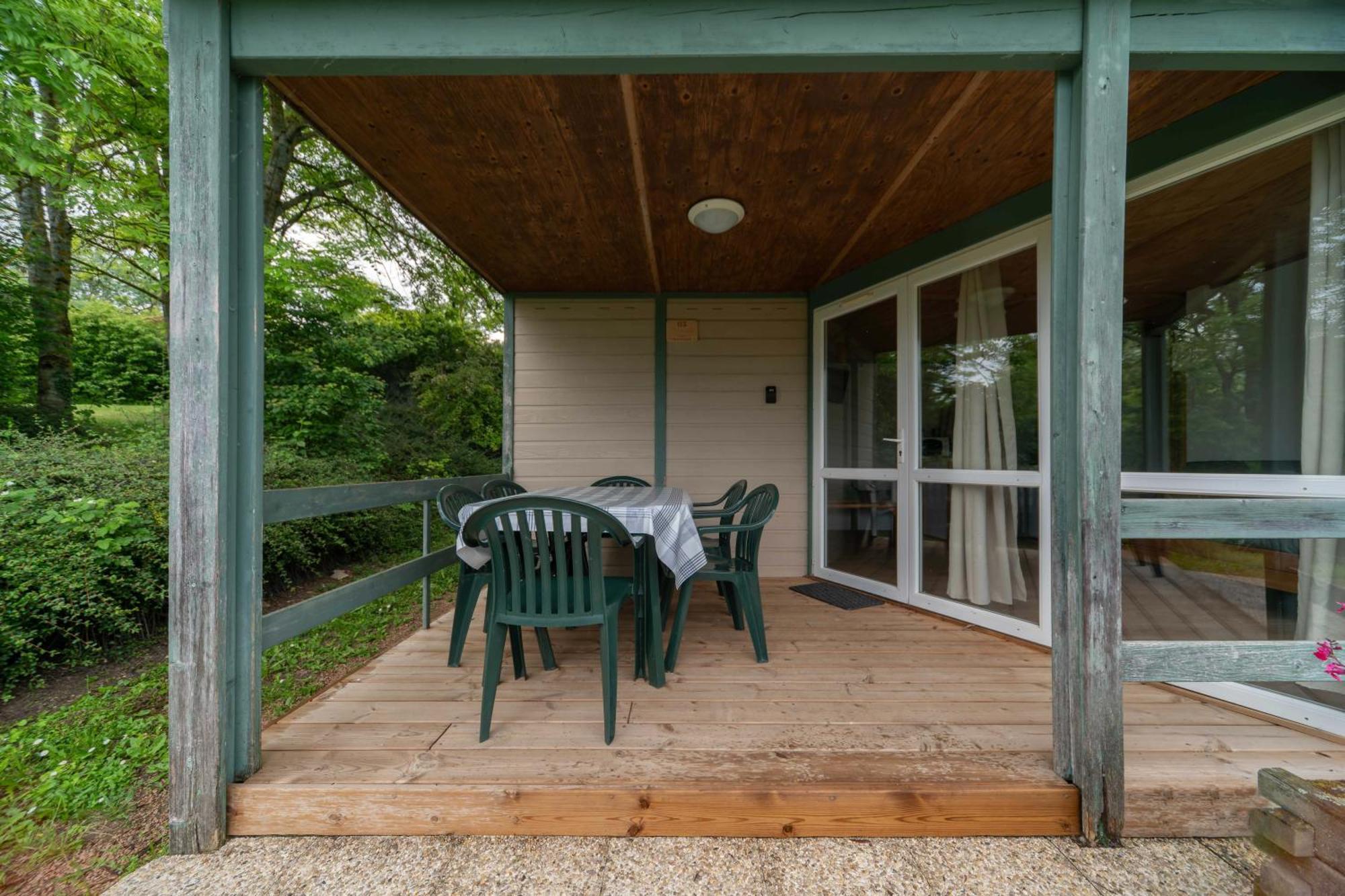 Camping Le Mont Libre - Cottage & Espace Nature - Gannat Dış mekan fotoğraf