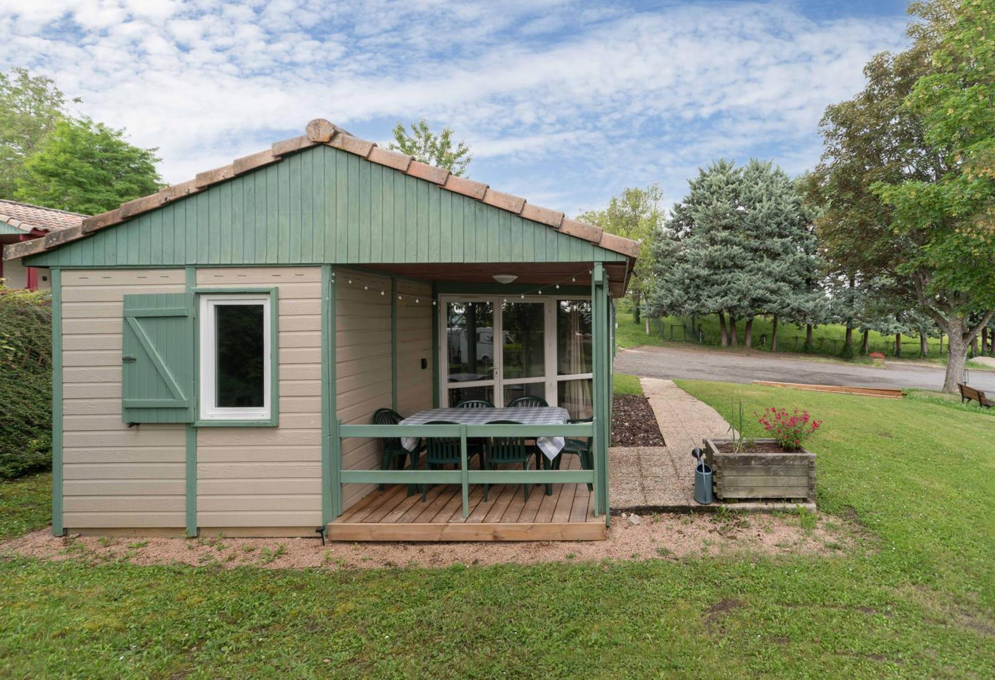 Camping Le Mont Libre - Cottage & Espace Nature - Gannat Dış mekan fotoğraf