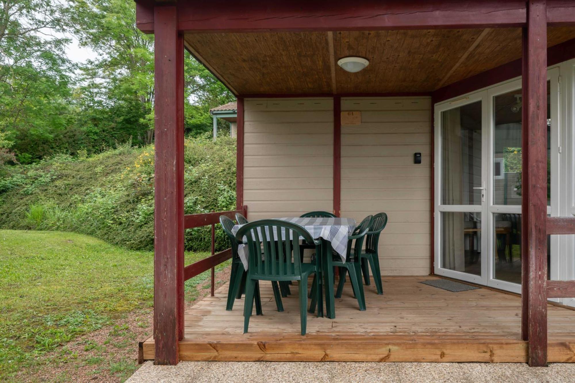Camping Le Mont Libre - Cottage & Espace Nature - Gannat Dış mekan fotoğraf