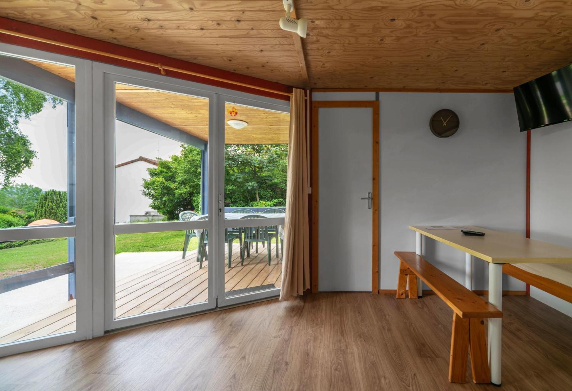 Camping Le Mont Libre - Cottage & Espace Nature - Gannat Dış mekan fotoğraf